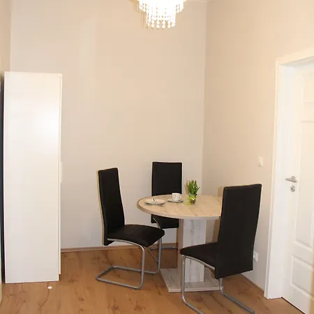 Stars Zillestrasse Apartment