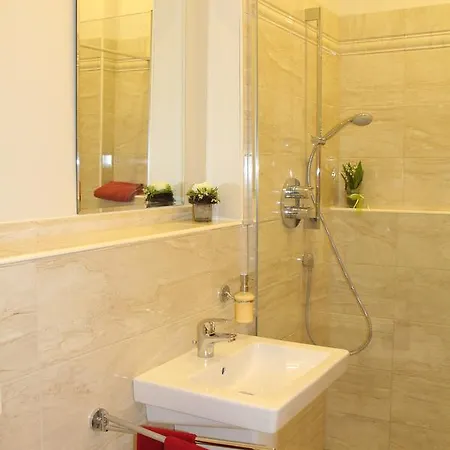 Stars Zillestrasse Apartment Berlin