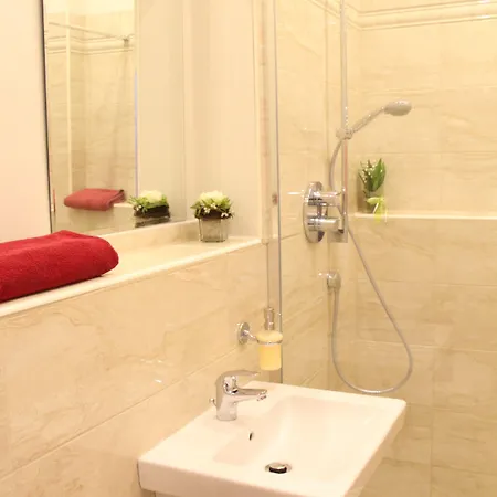 Stars Zillestrasse *