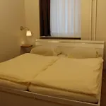 Stars Zillestrasse Apartamento *